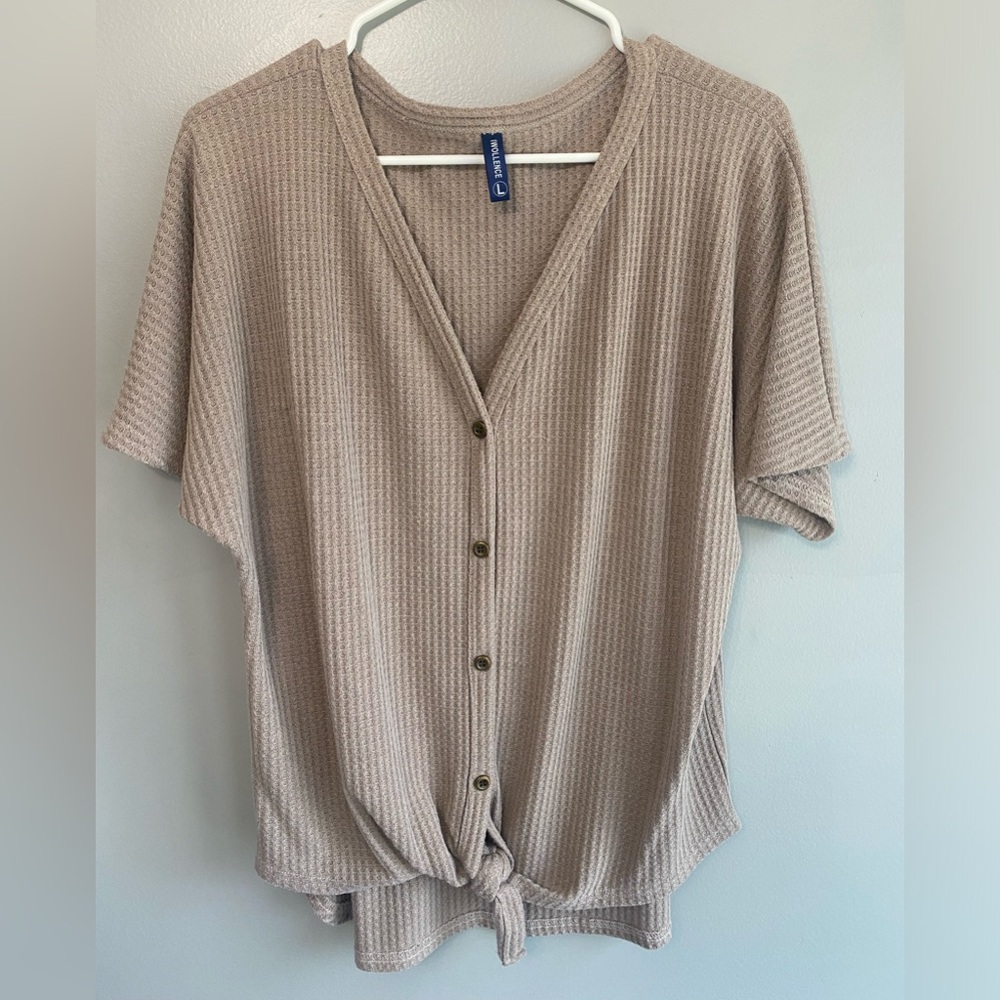 Iwollence womens blouse, size large.